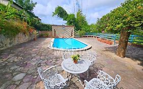 Casa Cantinho da Paz, seu lazer completo, churrasqueira, piscina e muita tranquilidade